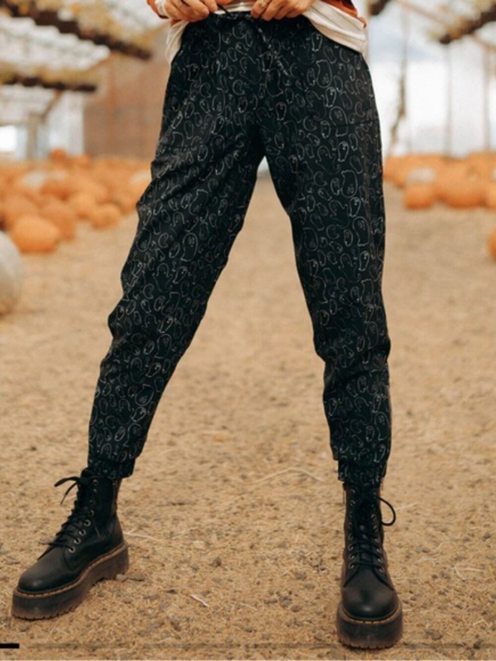 ALBION FIT Jet Setters Black Bat Print Halloween Joggers Size Small